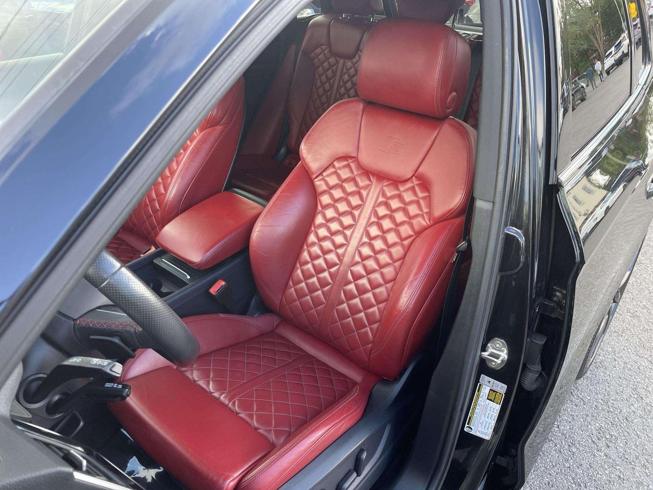 2024 Audi SQ5 3.0T Progressiv LEATHER, PANO. ROOF, NAVI, BK.CAM, HTD. SEATS, ALLOYS Photo