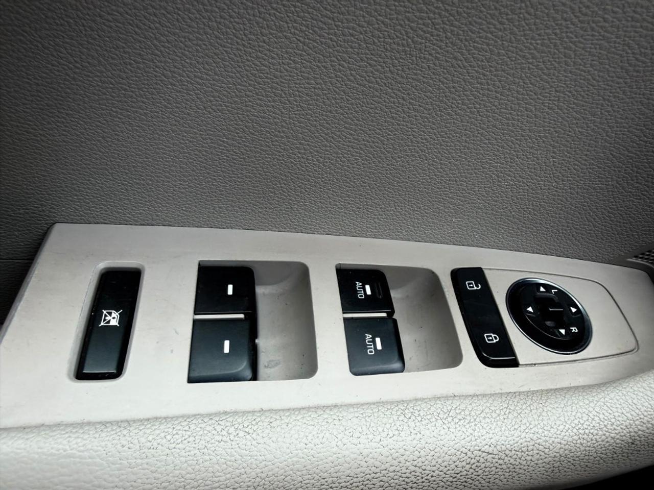 2015 Hyundai Sonata SE 4dr Sedan Automatic Photo