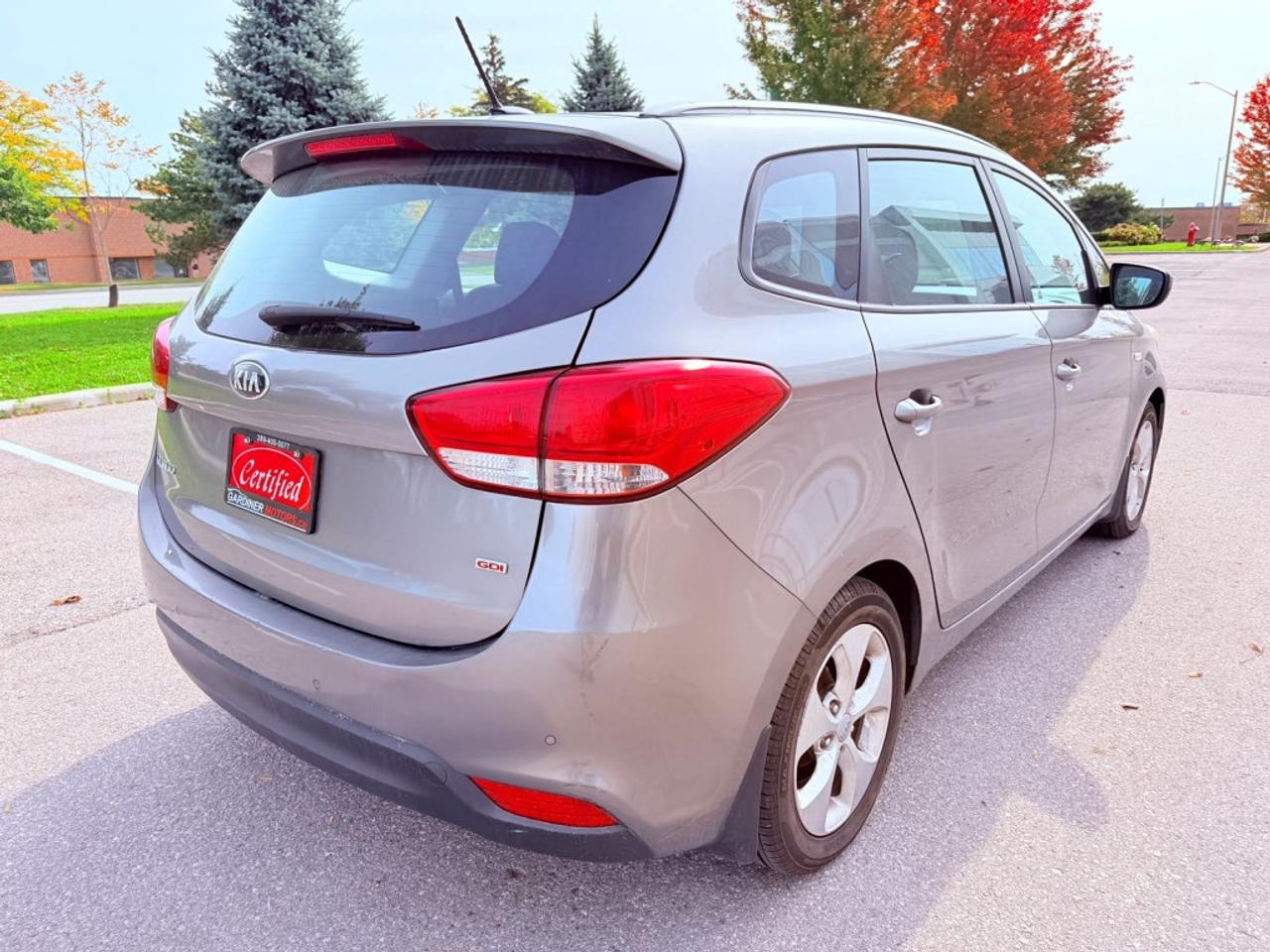 2014 Kia Rondo LX Photo
