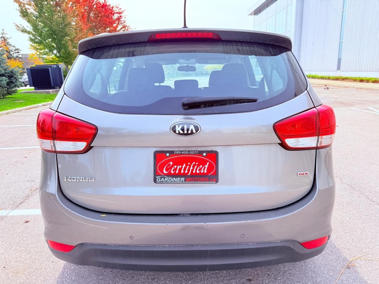 2014 Kia Rondo LX Photo