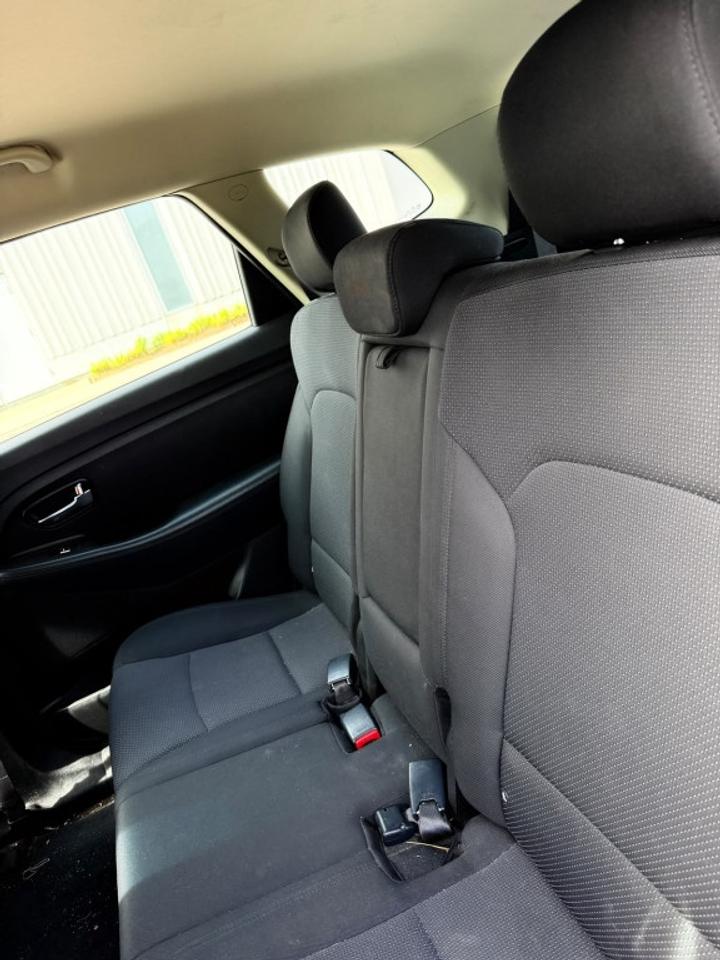 2014 Kia Rondo LX Photo