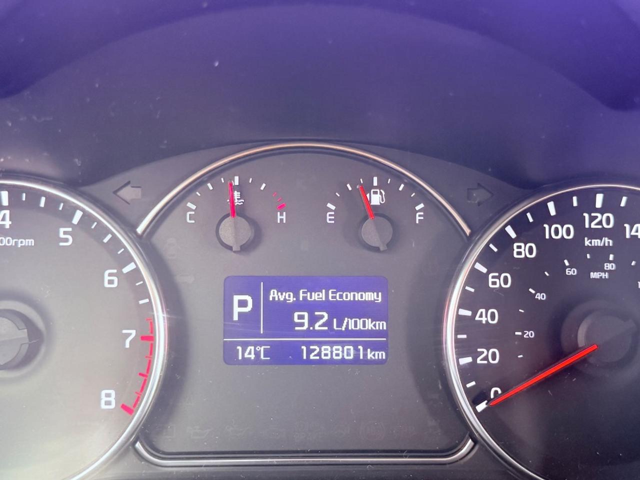 2014 Kia Rondo LX Photo