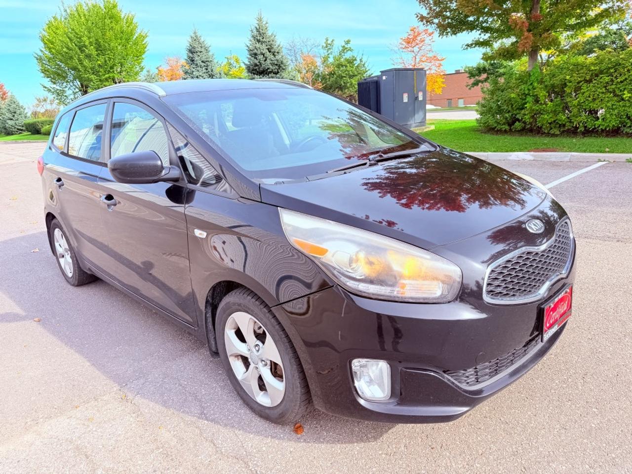 2014 Kia Rondo LX Photo