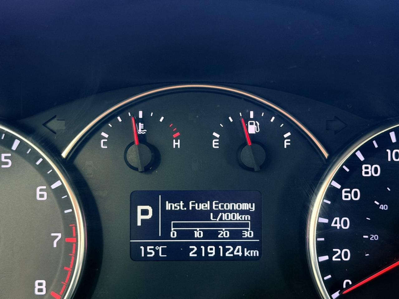 2014 Kia Rondo LX Photo