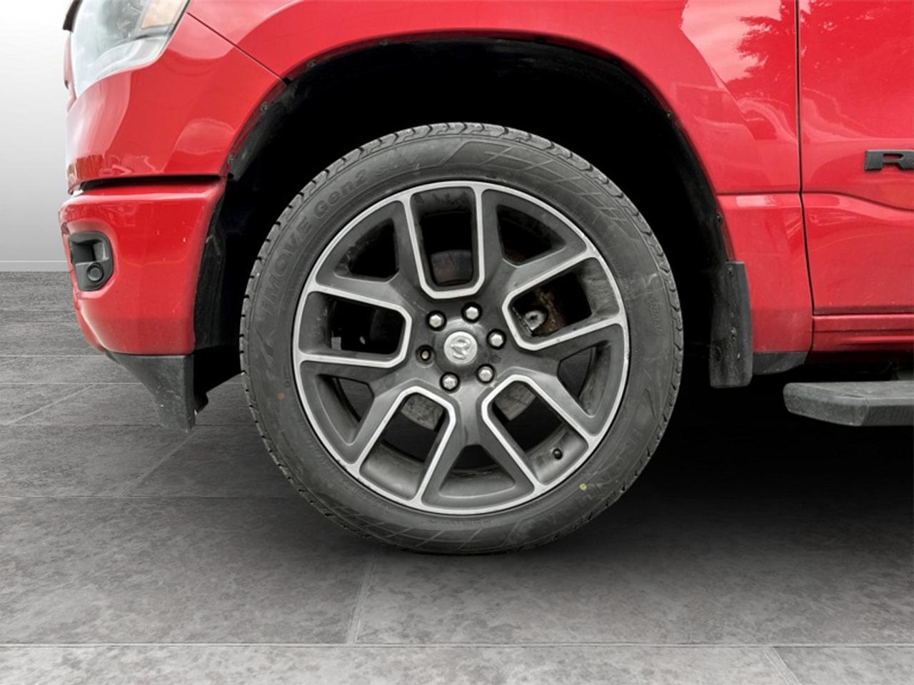 2019 RAM 1500 Sport  **CLEAN CARFAX - LOW KMS** Photo