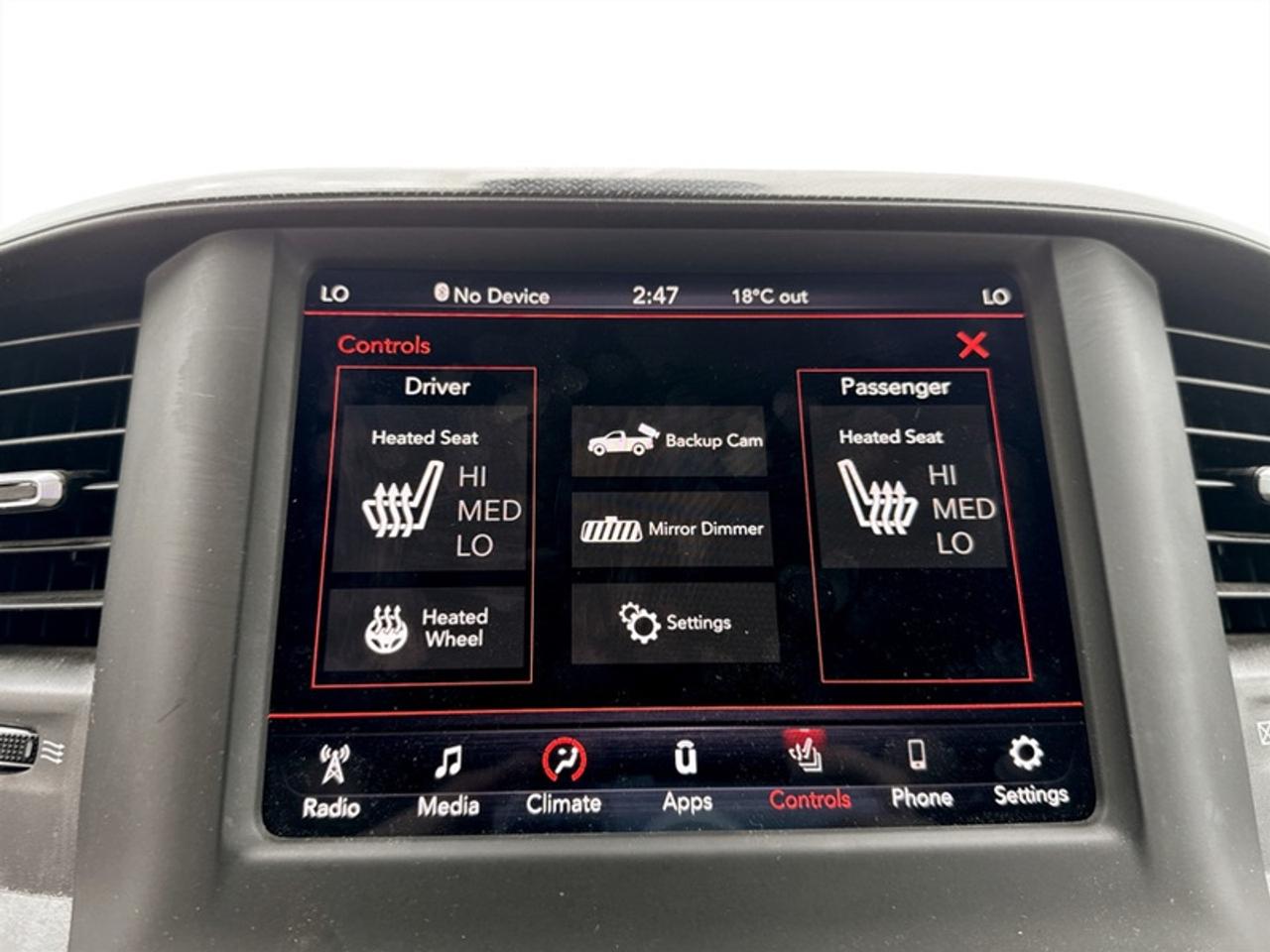 2019 RAM 1500 Sport  **CLEAN CARFAX - LOW KMS** Photo