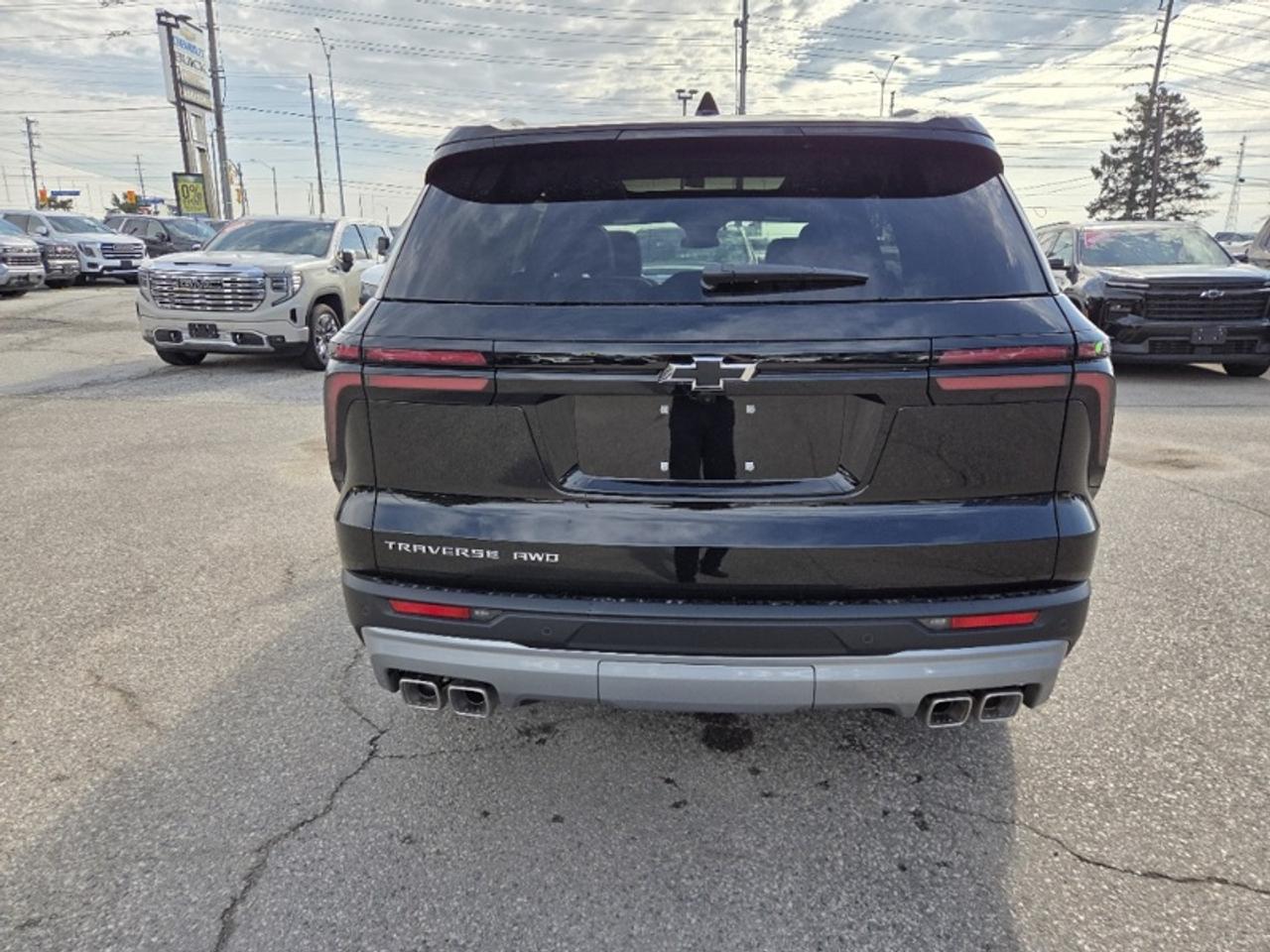 2027 Chevrolet Traverse LT Photo