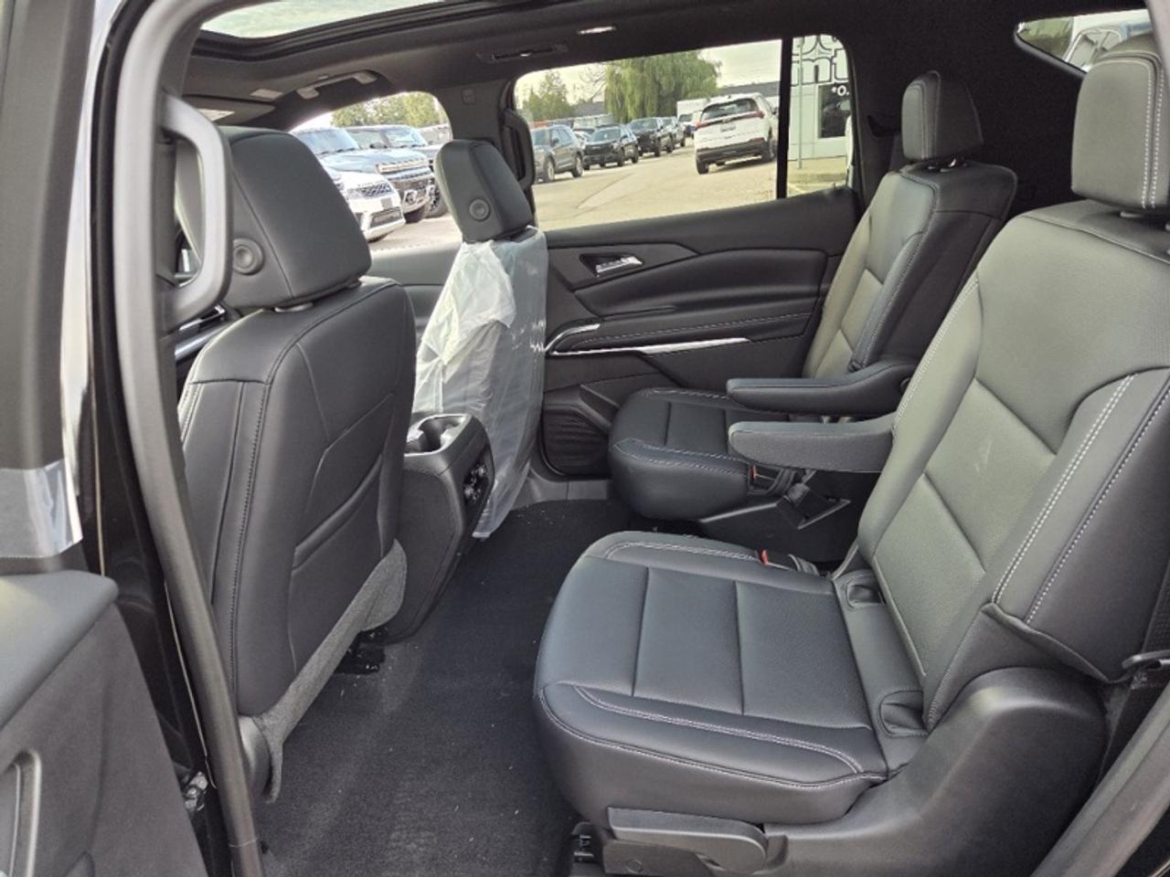 2027 Chevrolet Traverse LT Photo