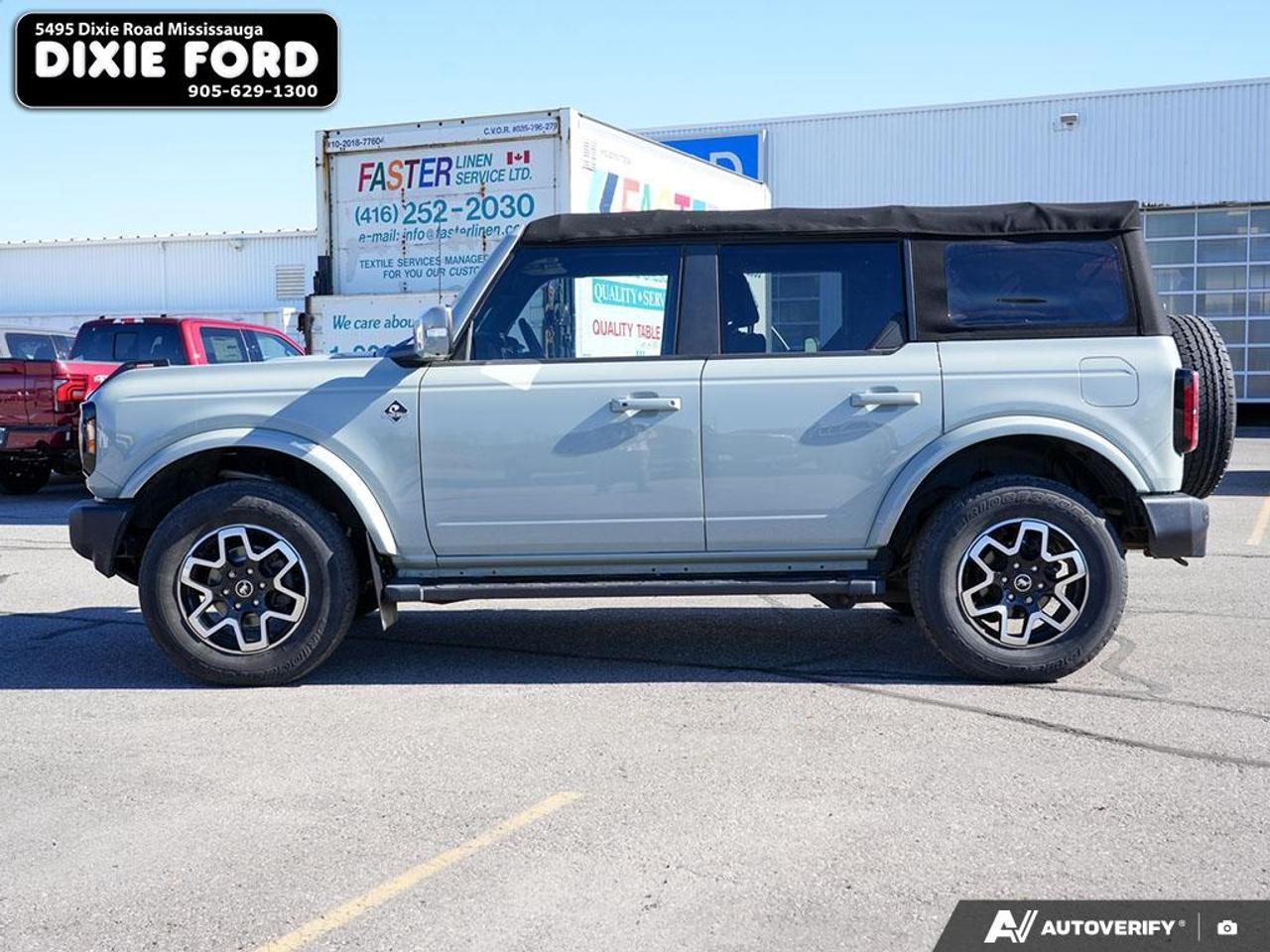 2022 Ford Bronco Outer Banks Photo