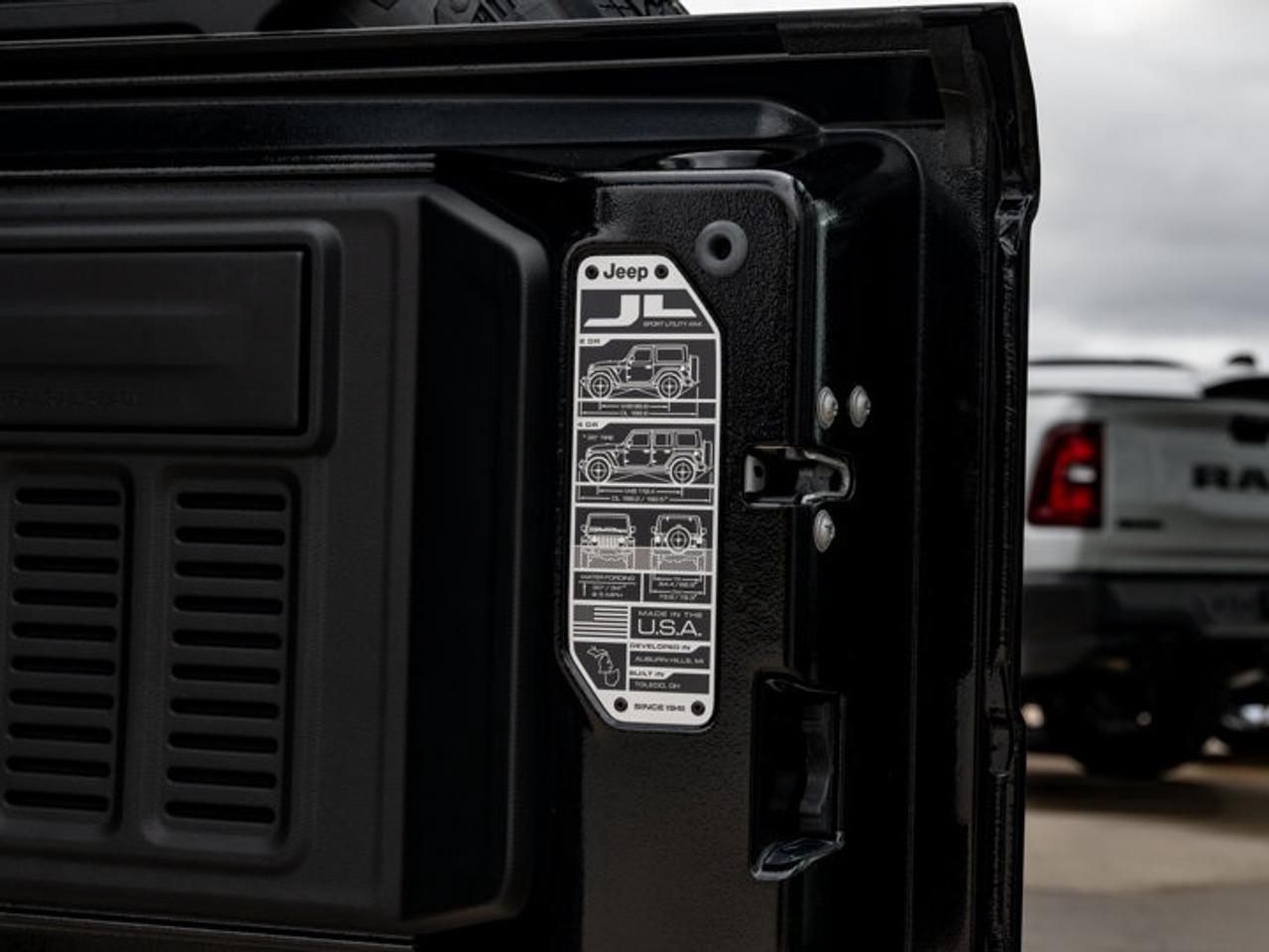 2026 Jeep Wrangler Sport S Photo