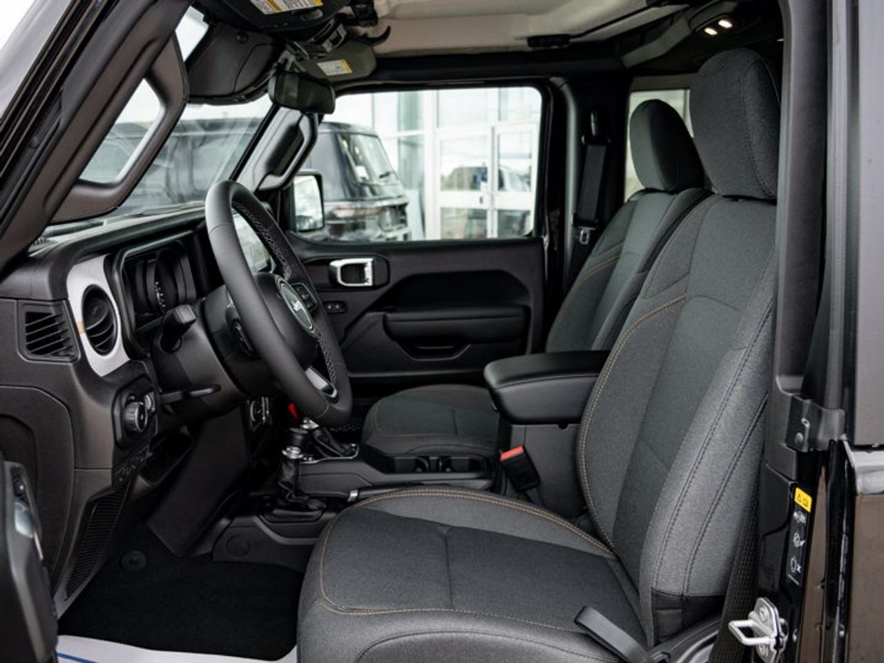 2026 Jeep Wrangler Sport S Photo