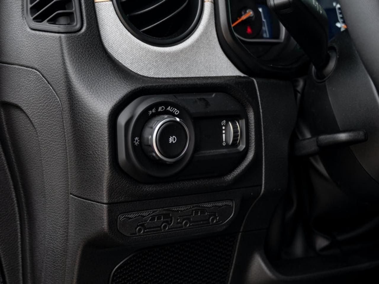 2026 Jeep Wrangler Sport S Photo