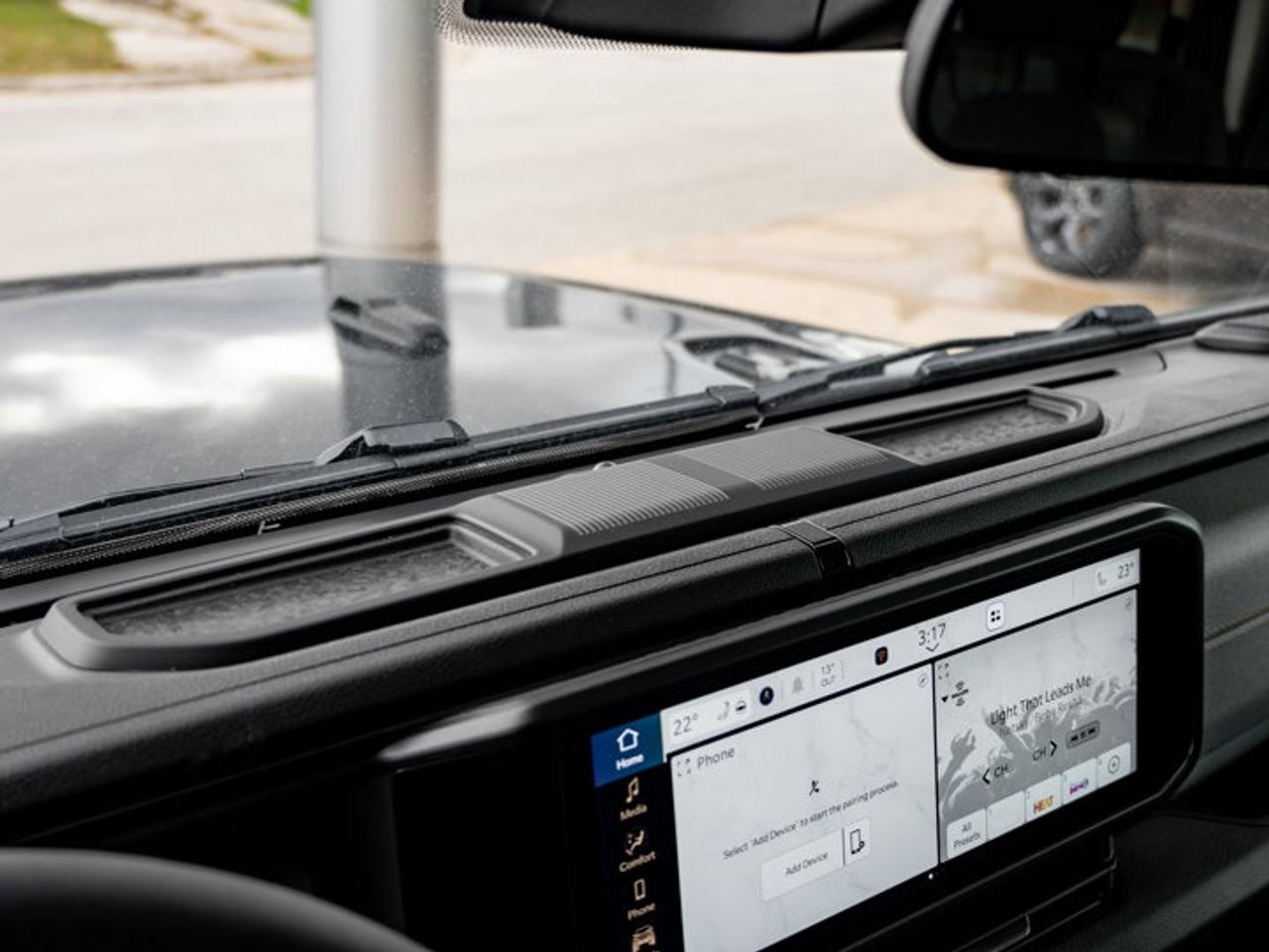 2026 Jeep Wrangler Sport S Photo
