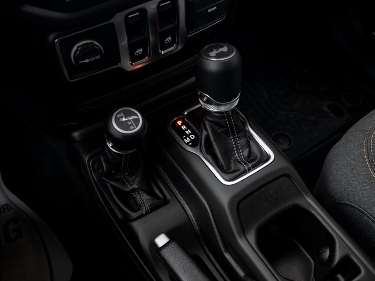 2026 Jeep Wrangler Sport S Photo