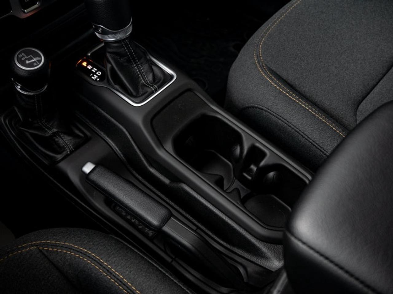 2026 Jeep Wrangler Sport S Photo