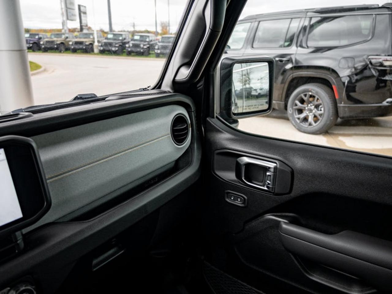 2026 Jeep Wrangler Sport S Photo