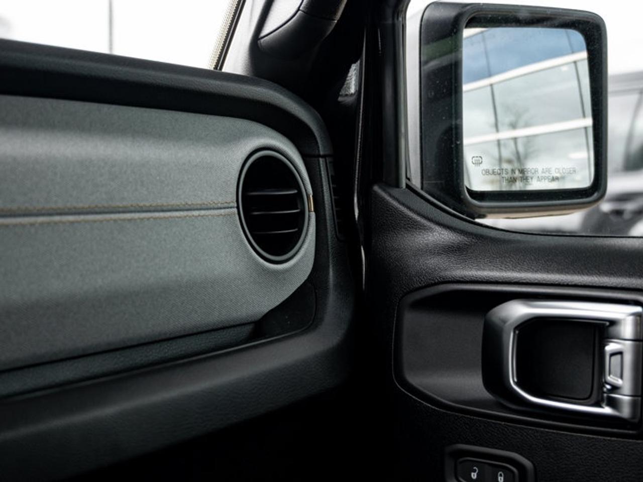 2026 Jeep Wrangler Sport S Photo