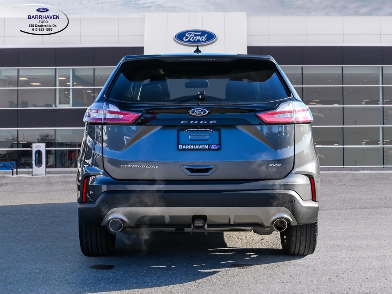 2022 Ford Edge Titanium Photo