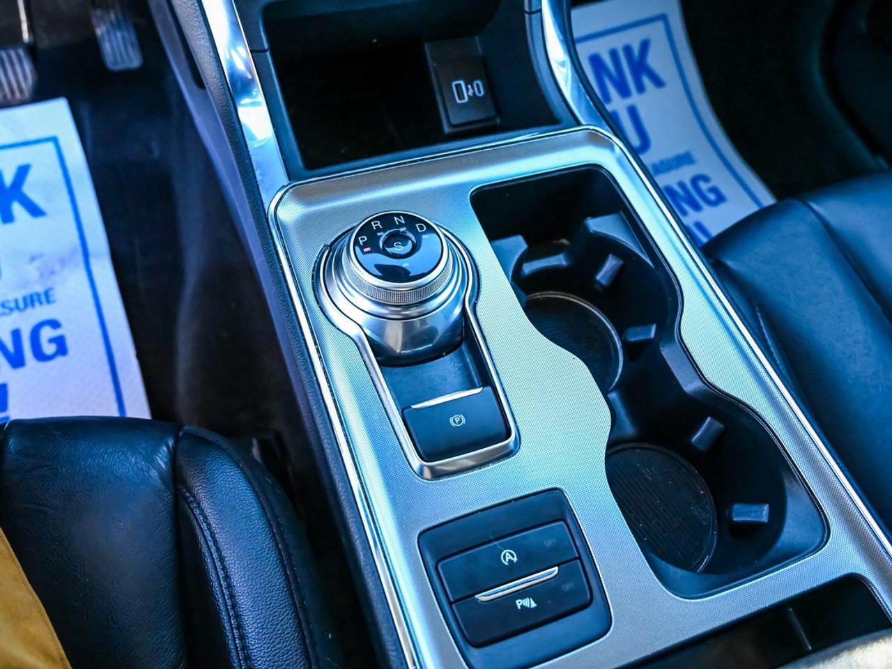 2022 Ford Edge Titanium Photo