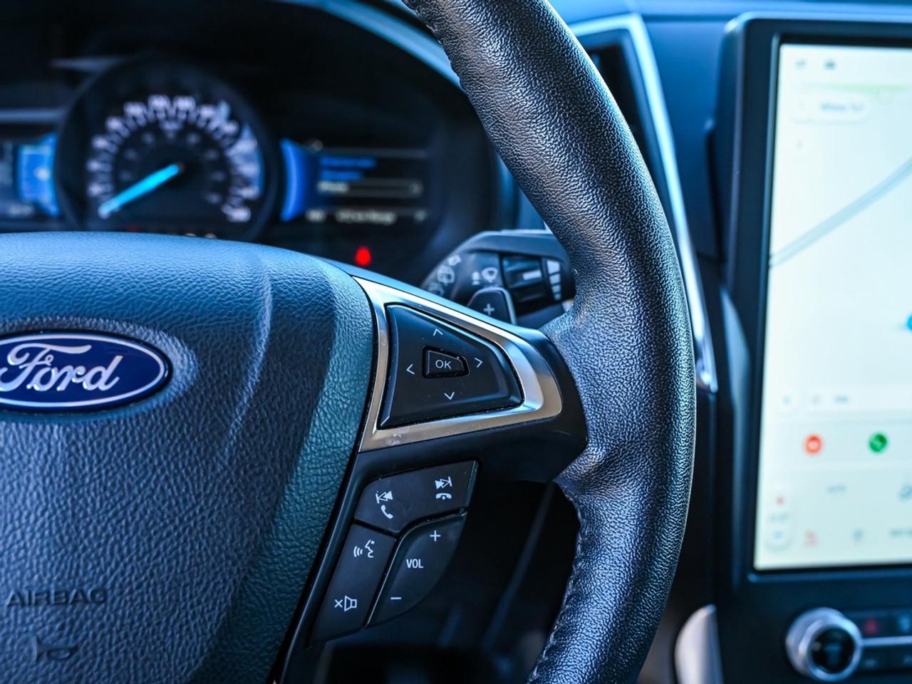 2022 Ford Edge Titanium Photo