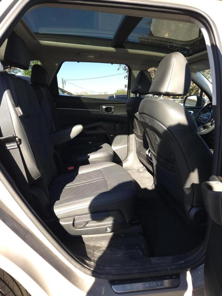 2025 Kia Sorento X-Line Limited AWD w/Black Interior Photo