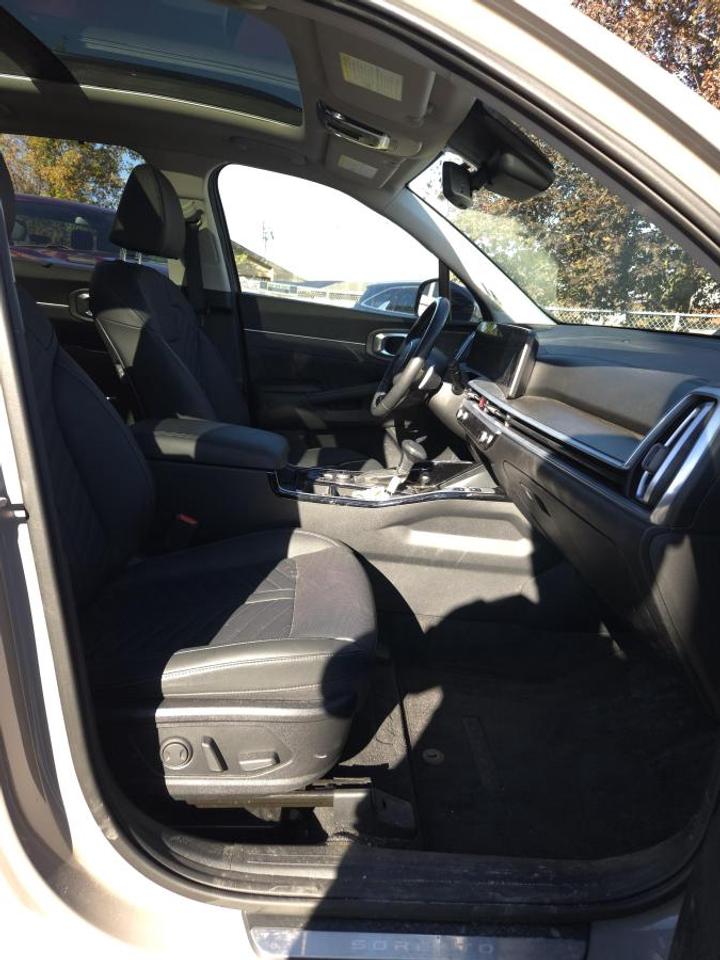 2025 Kia Sorento X-Line Limited AWD w/Black Interior Photo
