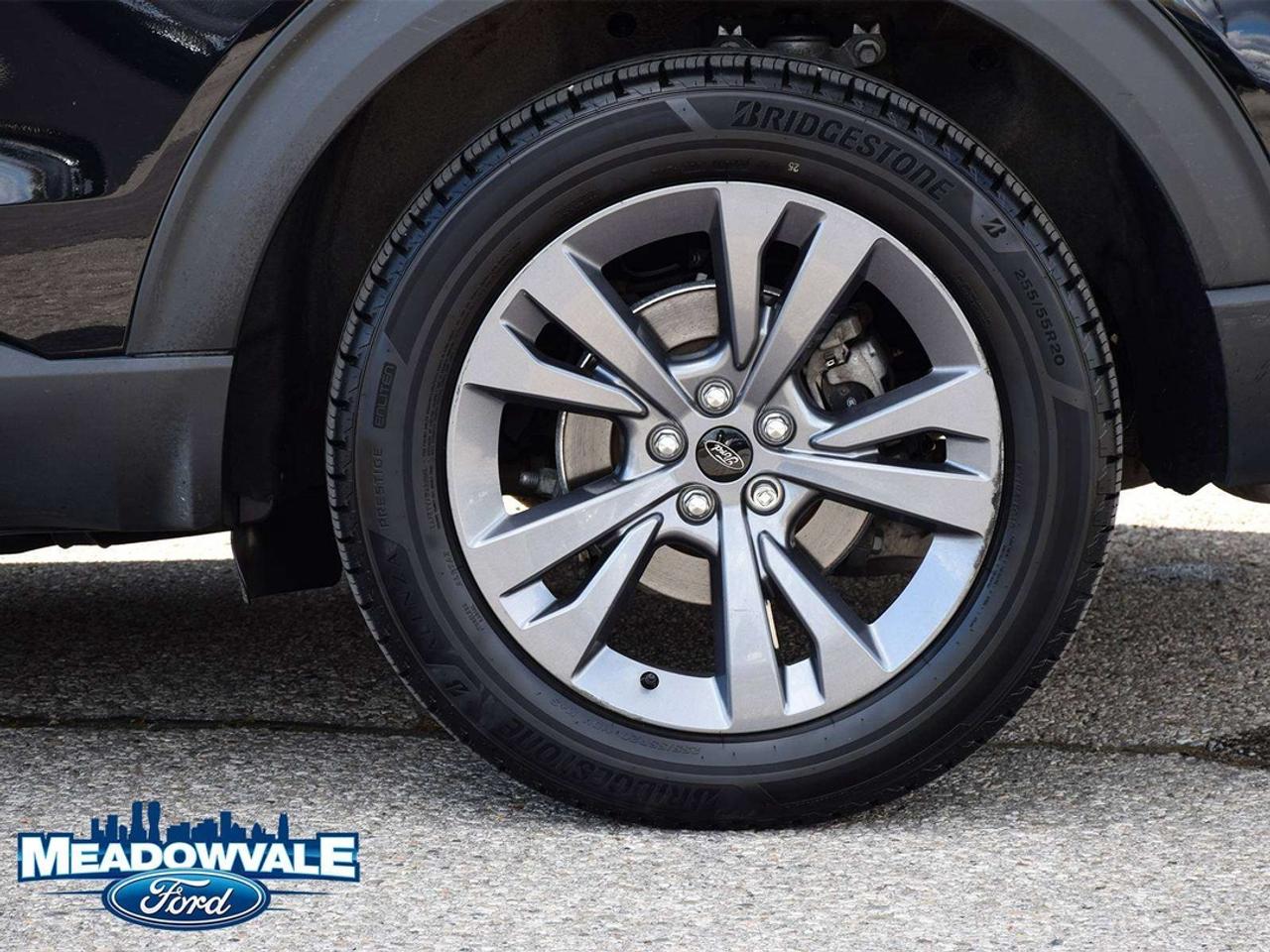 2022 Ford Explorer XLT Photo