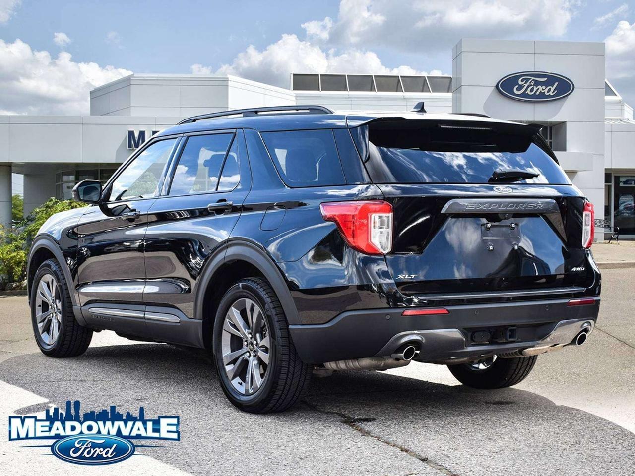 2022 Ford Explorer XLT Photo