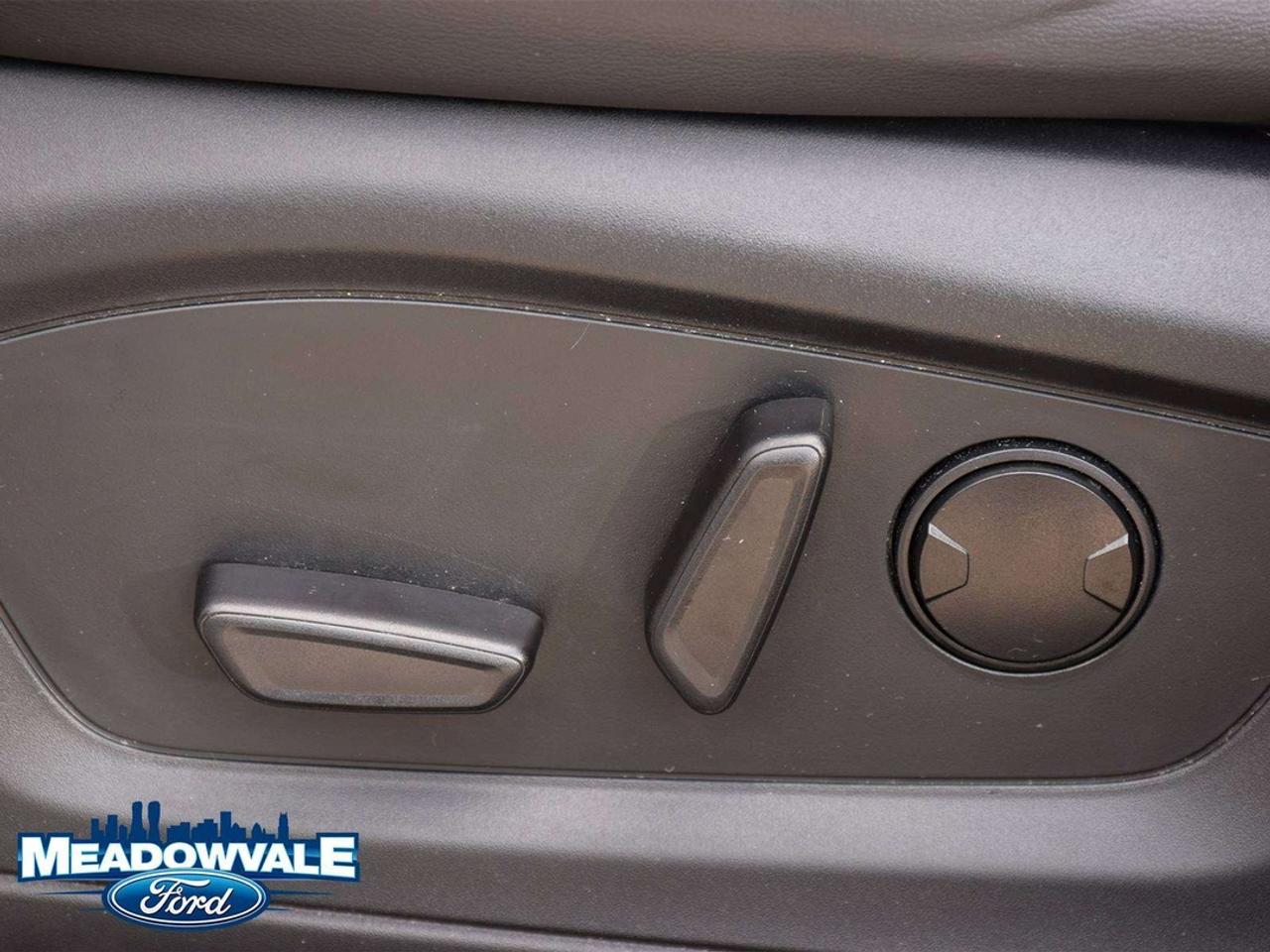 2022 Ford Explorer XLT Photo