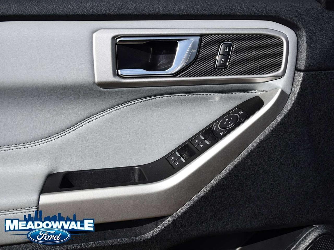 2022 Ford Explorer XLT Photo