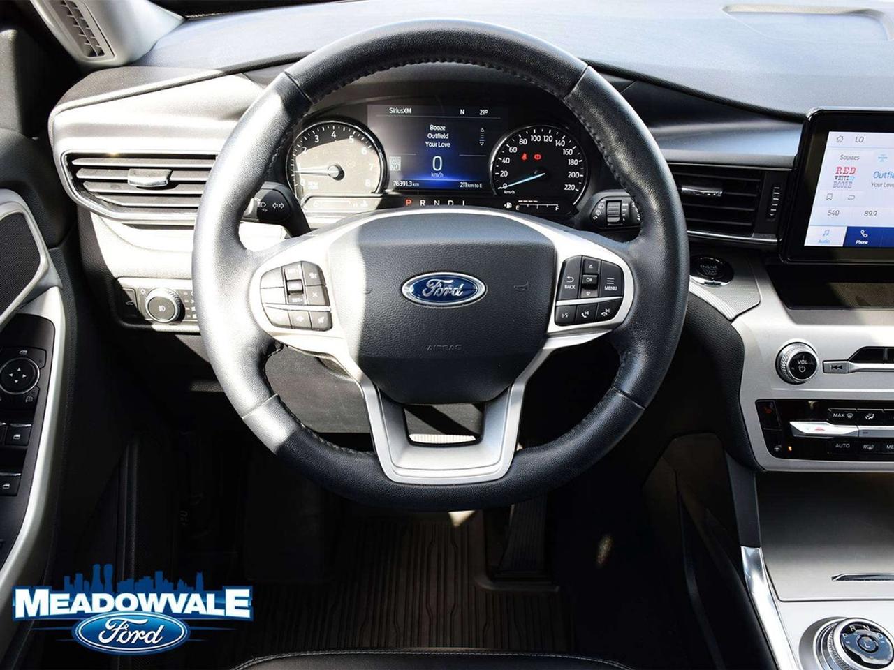 2022 Ford Explorer XLT Photo