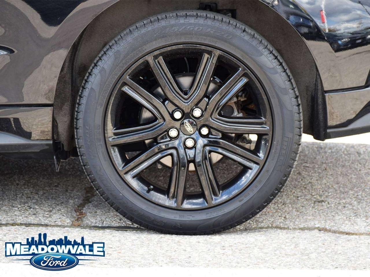 2021 Ford Edge ST Photo