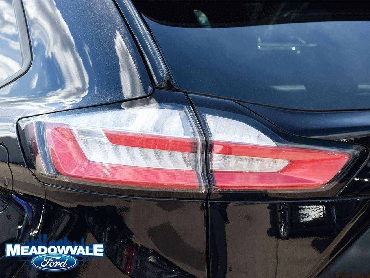 2021 Ford Edge ST Photo