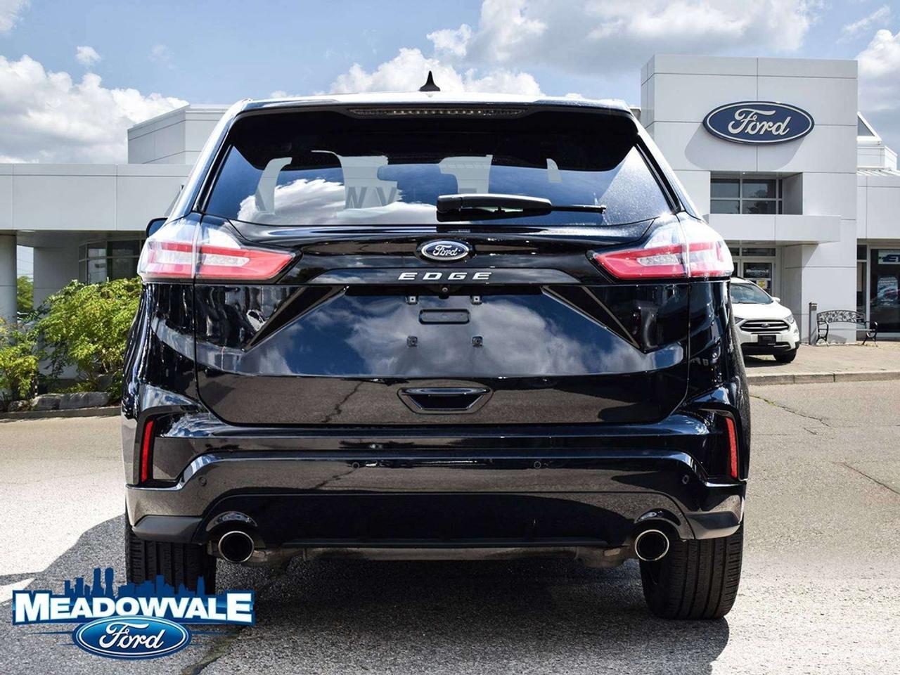 2021 Ford Edge ST Photo