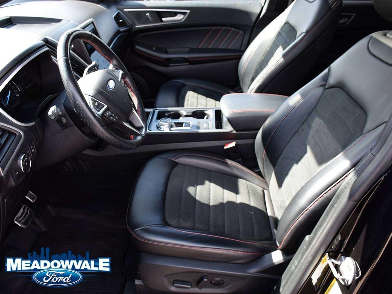 2021 Ford Edge ST Photo