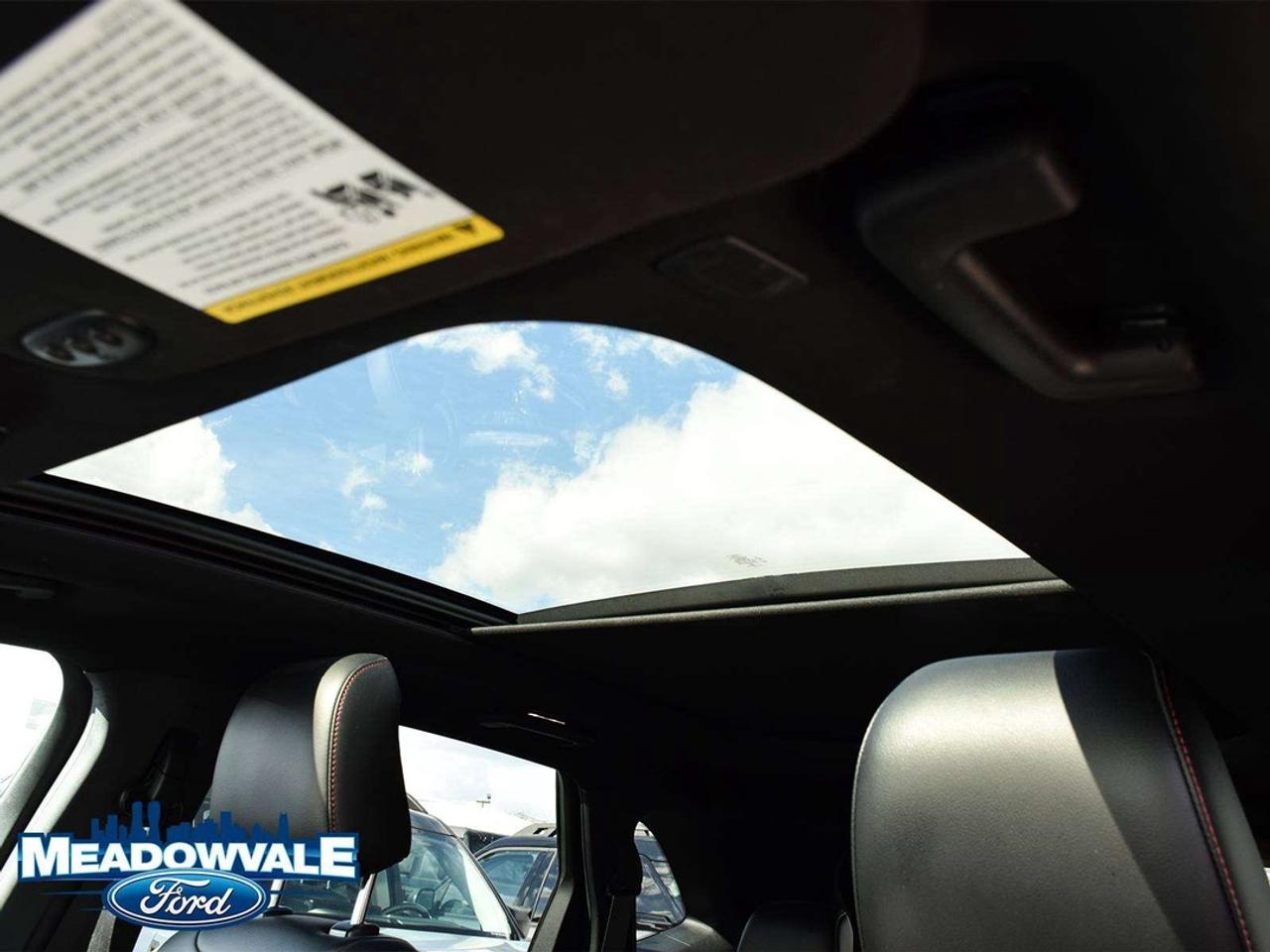 2021 Ford Edge ST Photo