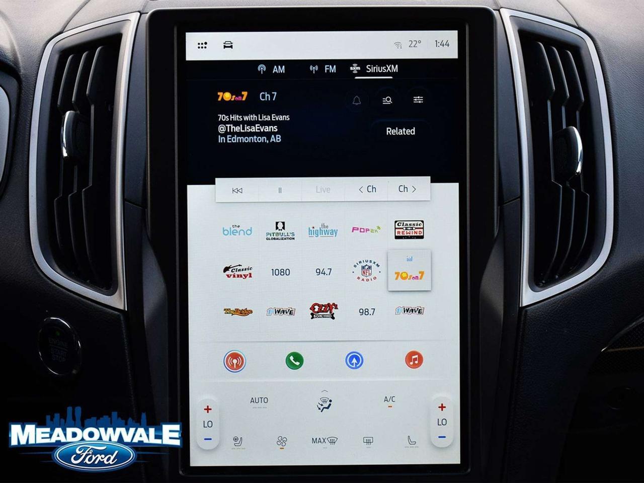 2021 Ford Edge ST Photo