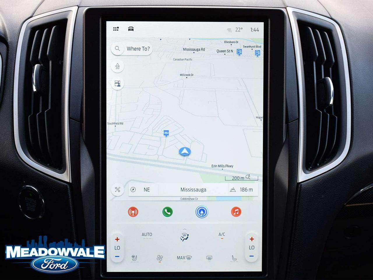 2021 Ford Edge ST Photo