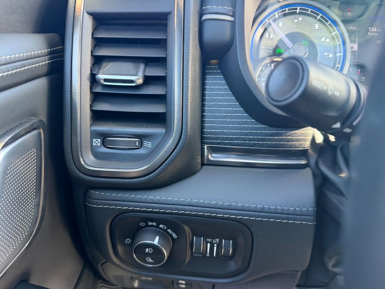 2021 RAM 1500 Limited Photo