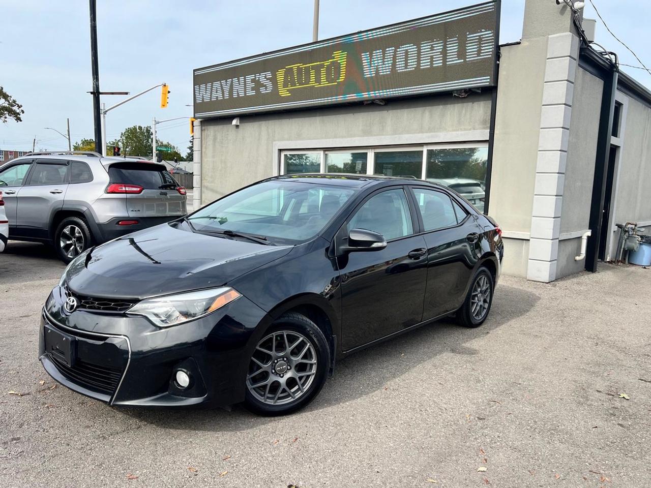 2016 Toyota Corolla S Photo0