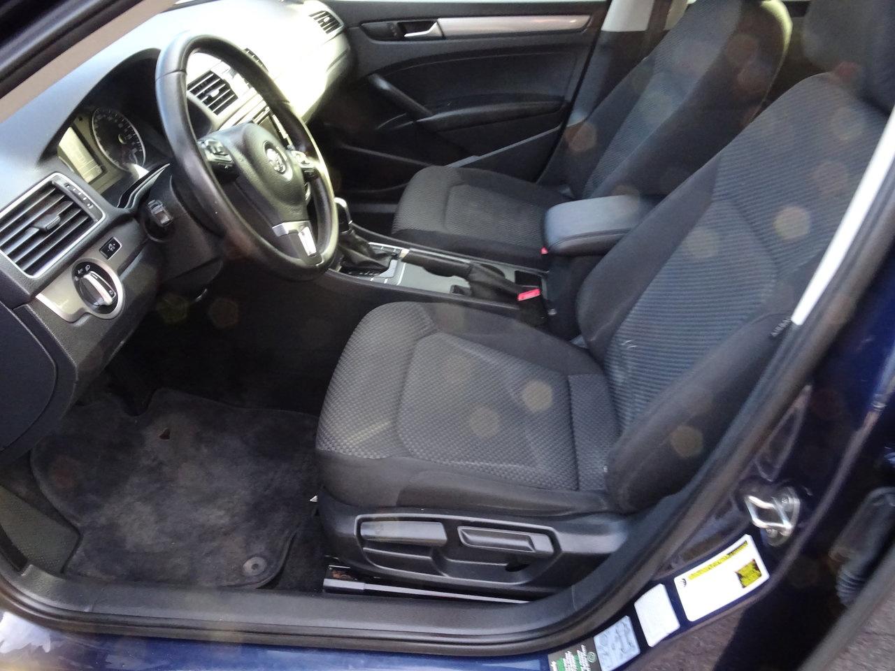 2015 Volkswagen Passat Trendline Photo