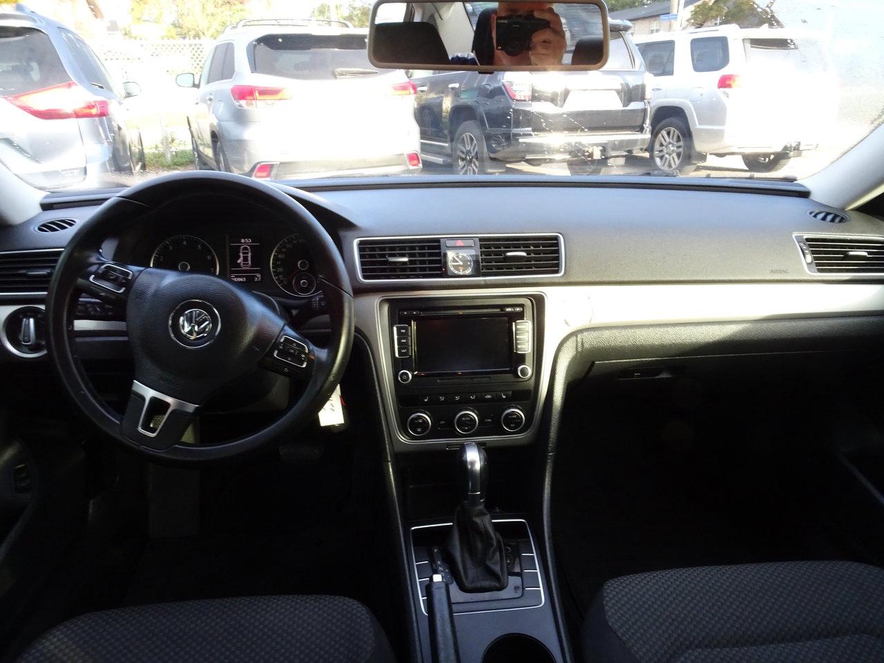 2015 Volkswagen Passat Trendline Photo