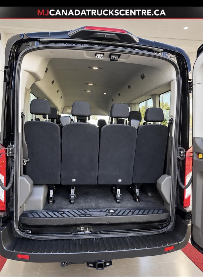 2022 Ford Transit XL T350- 15 Passenger Super Roof In Black Photo