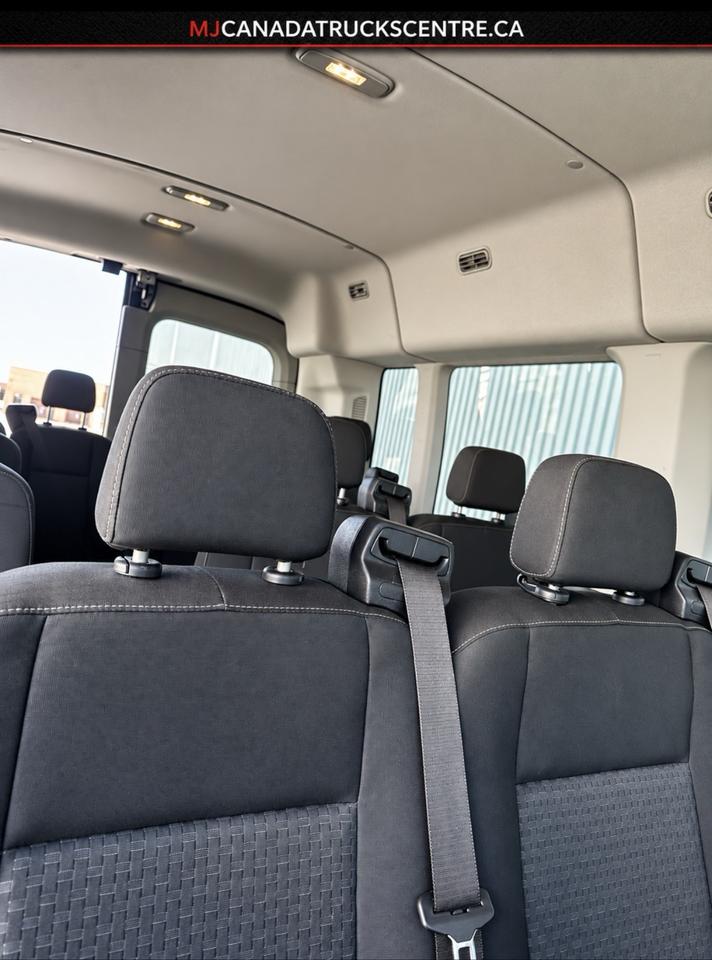 2022 Ford Transit XL T350- 15 Passenger Super Roof In Black Photo