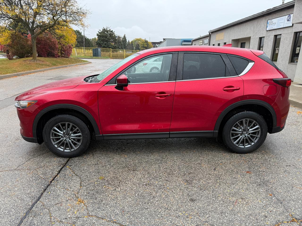 2017 Mazda CX-5 FWD 4d GS,RED/GREY LEATHER,NO ACCIDENTS,CERTIFIED! Photo