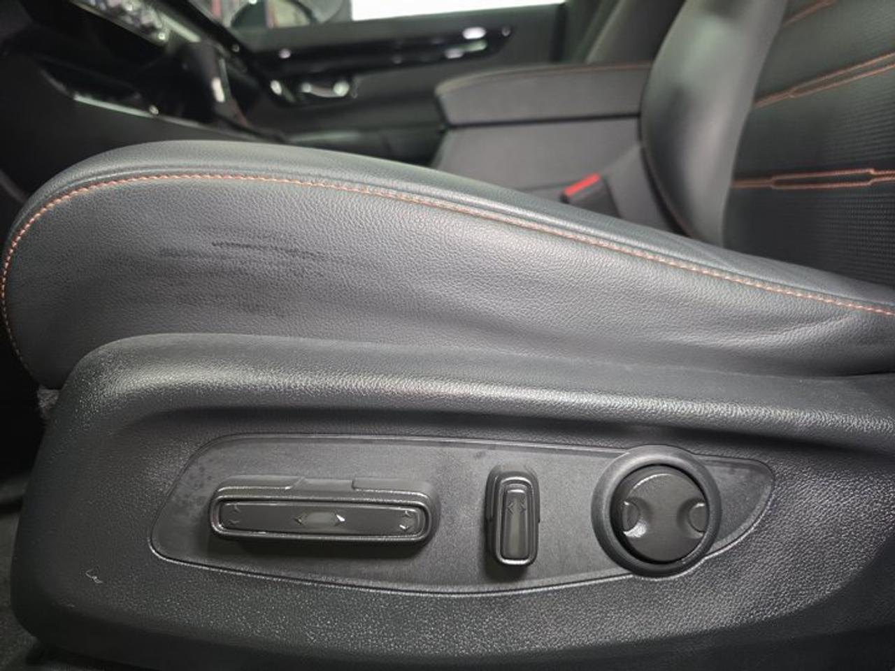 2023 Honda CR-V Hybrid Sport Touring Photo