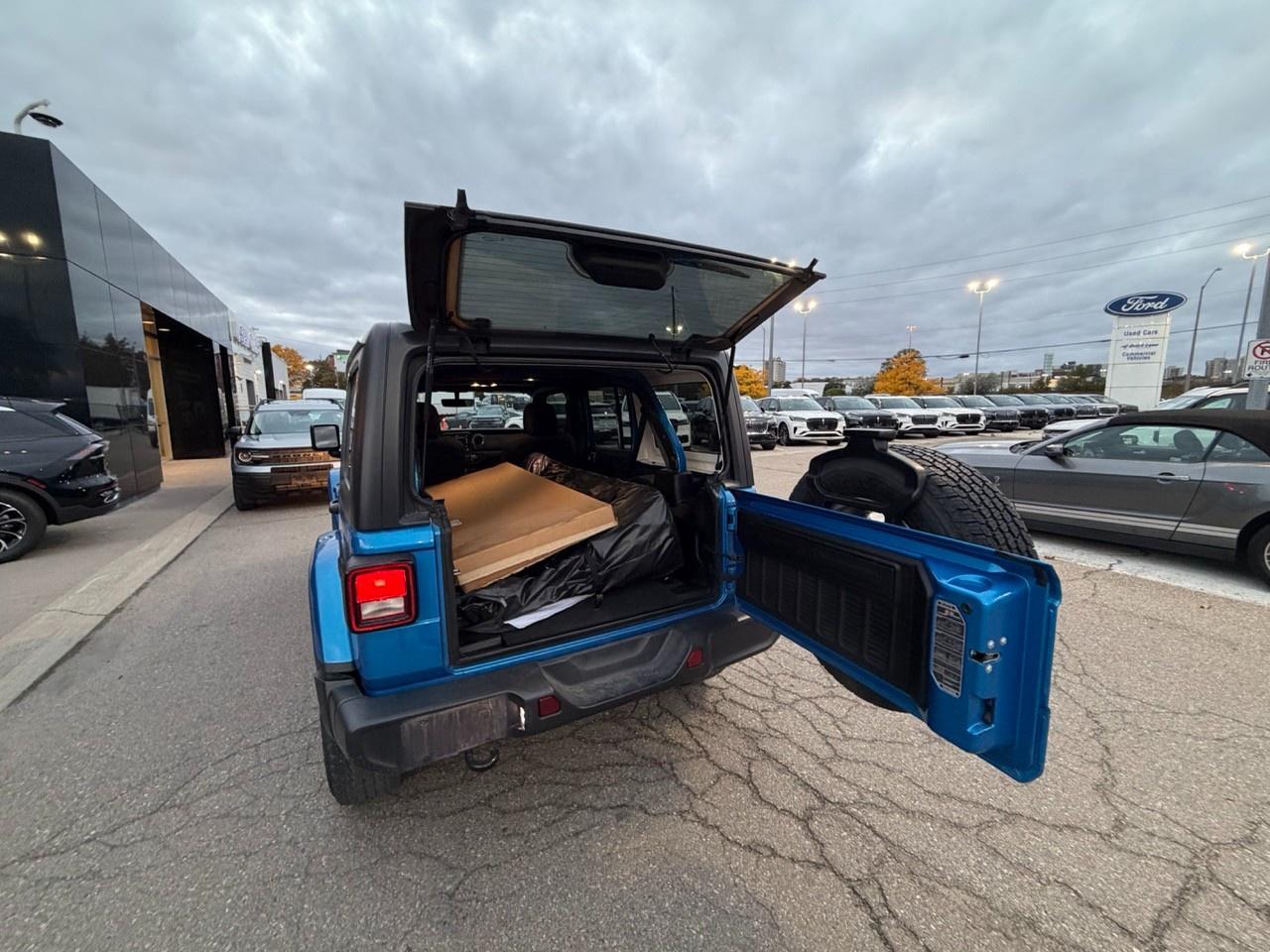 2023 Jeep Wrangler Sahara 24G SAHARA|DUAL TOP|NAV|COLD WTHR PK|NO ACCIDENT| Photo