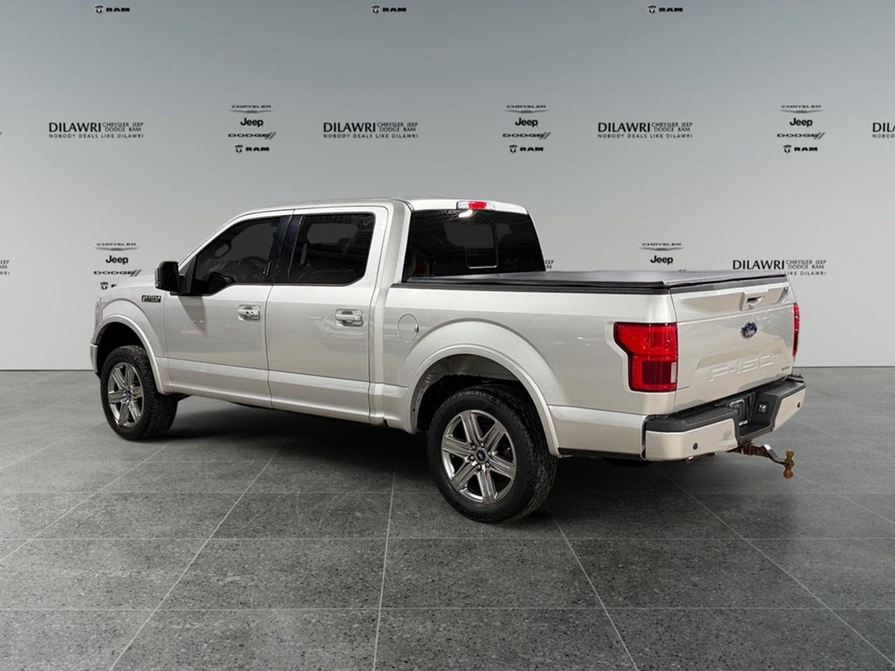 2019 Ford F-150 Lariat 4WD SuperCrew 5.5' Box Photo2