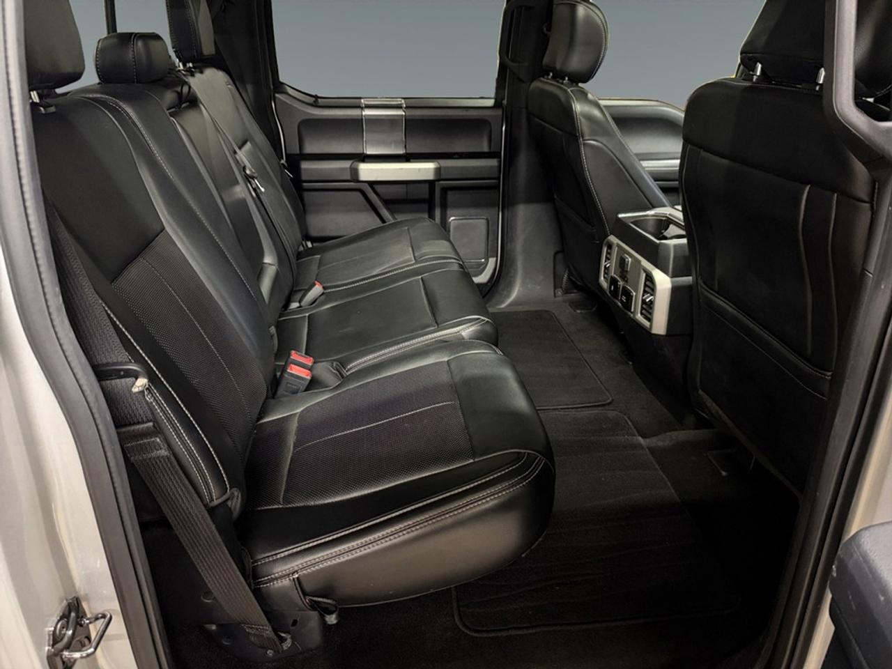 2019 Ford F-150 Lariat 4WD SuperCrew 5.5' Box Photo
