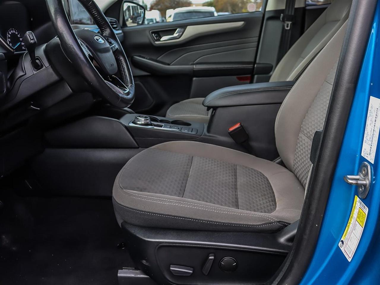 2021 Ford Escape SE Hybrid AWD Photo